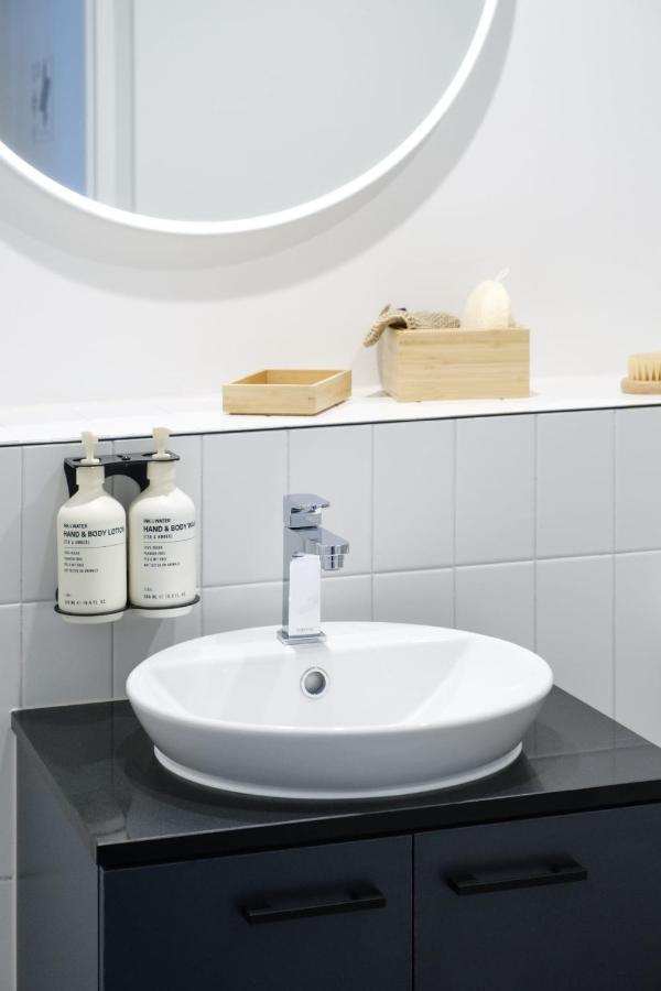 Studio Apartments At Aurora Near Melbourne Port מראה חיצוני תמונה
